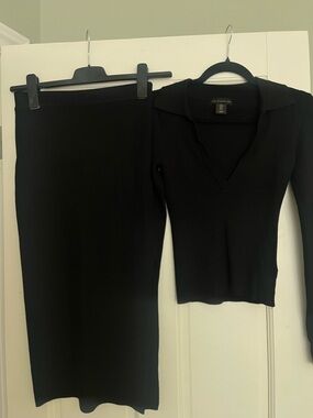House of Harlow 1960 Black Ribbed Midi Skirt set